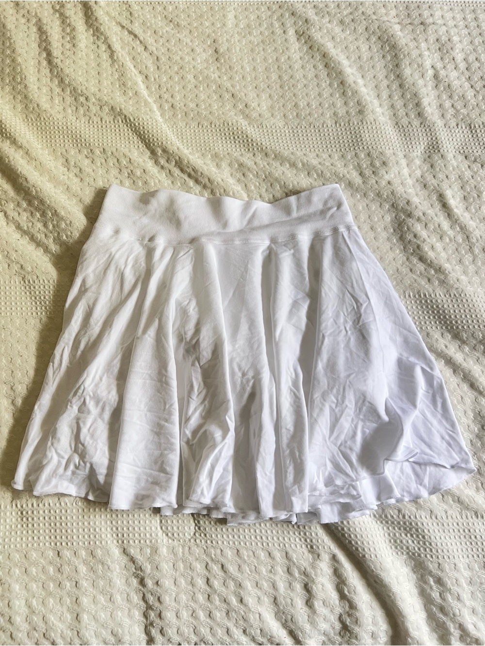 ALO Yoga White Circle Skater Skirt